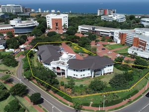 2026 m² Office Space in Somerset Park