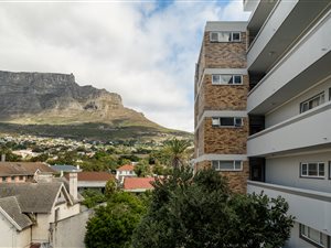 2 Bed Apartment in Gardens