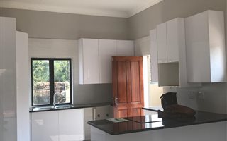 Loft in Lynnwood Manor