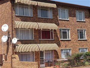3 Bedroom Flat in Jet Park