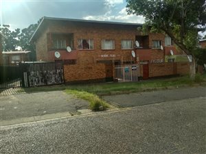 1 Bed Apartment in Rosettenville