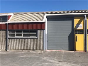 425 m² Commercial space in Retreat