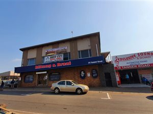 1766 m² Commercial space in Empangeni Rail