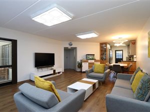 2 Bed Apartment in Benmore Gardens
