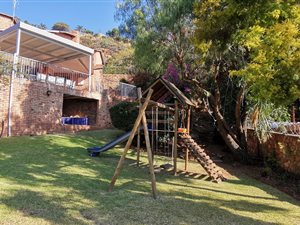 4 Bed House in Constantia Kloof