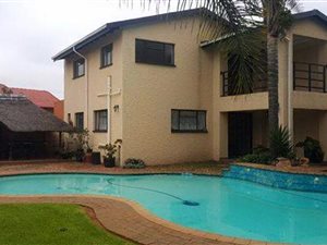 3 Bed House in Esther Park