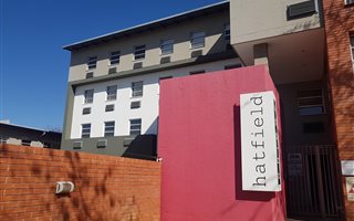 94 m² Commercial space in Hatfield
