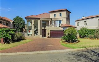 5 Bedroom House in Aspen Hills