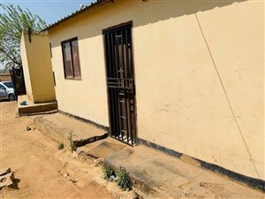 2 Bed House in Ivory Park