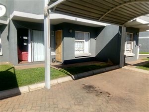 2 Bed Apartment in Springs Central
