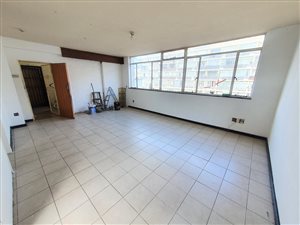 1 Bed Apartment in Hillbrow