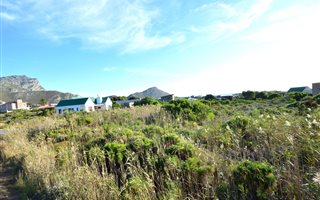601 m² Land available in Pringle Bay