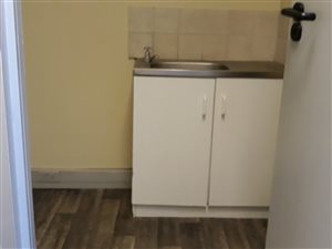 91.6699981689453 m² Office Space in Bulwer