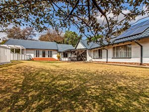 5 Bed House in Robin Acres