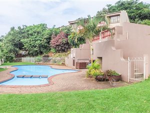 2 Bed Apartment in Port Edward
