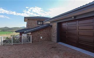 3 Bedroom House in Reebok