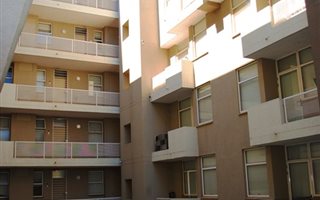 Bachelor apartment in Hillcrest