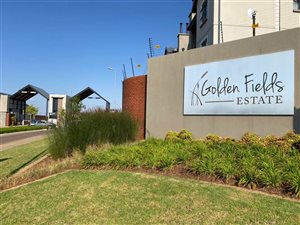 524 m² Land available in Louwlardia
