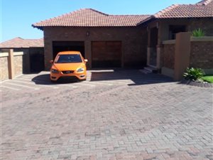 3 Bed Townhouse in Lambton