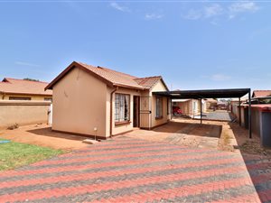 3 Bed House in Rosslyn