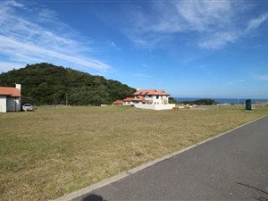750 m² Land available in Glen Gariff