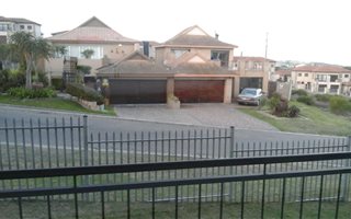 2 Bedroom Apartment in Island View