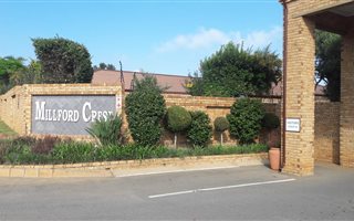 3 Bedroom Simplex in Fourways
