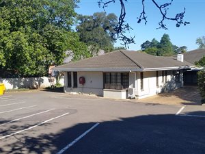 300 m² Office Space in Hillcrest Central