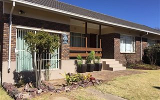 4 Bedroom House in Modelpark