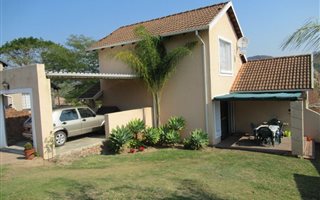 3 Bedroom Townhouse in Stonehenge