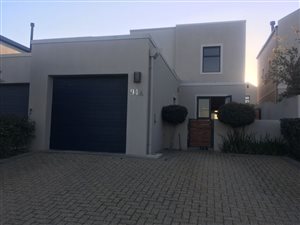 3 Bed House in Kelderhof Country Estate