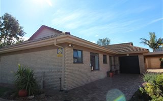 3 Bedroom House in Heather Park