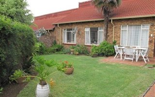 3 Bedroom Townhouse in Die Wilgers