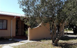 4 Bedroom House in Hopefield
