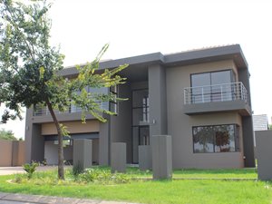 4 Bed House in La Como Lifestyle Estate