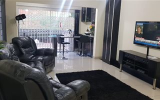 3 Bedroom House in Sunningdale