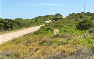 1008 m² Land available in Cannon Rocks