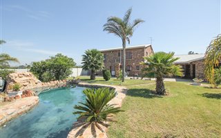 3.6 ha Farm in Despatch