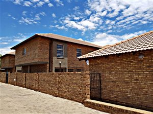 3 Bed Townhouse in Montana Tuine