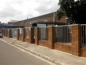 1454 m² Commercial space in Maitland