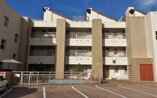 2 Bedroom Apartment in Boland Park
