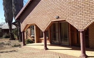 6 Bedroom House in Swartruggens