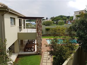 2 Bed Apartment in Bryanston