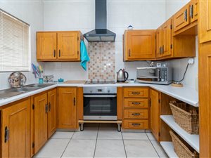1 Bed Apartment in Strubenvale