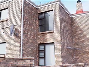 2 Bed Flat in Glenroy Park