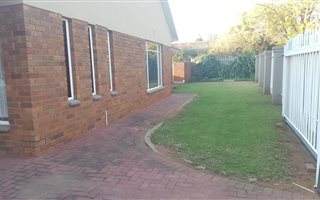 4 Bedroom House in Falcon Ridge