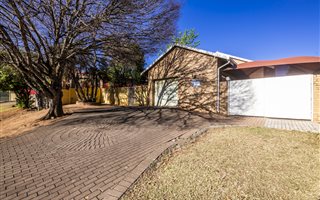 3 Bedroom House in Suideroord