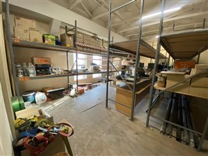 461 m² Industrial space in Route 21 Business Park