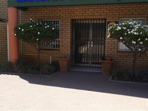 459 m² Industrial space in Meadowdale