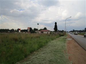 1.9 ha Land available in Pomona